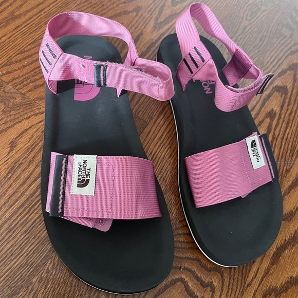 The North Face Women's
Skeena Sandal, Gardenia size 10 - Picture 5 of 7